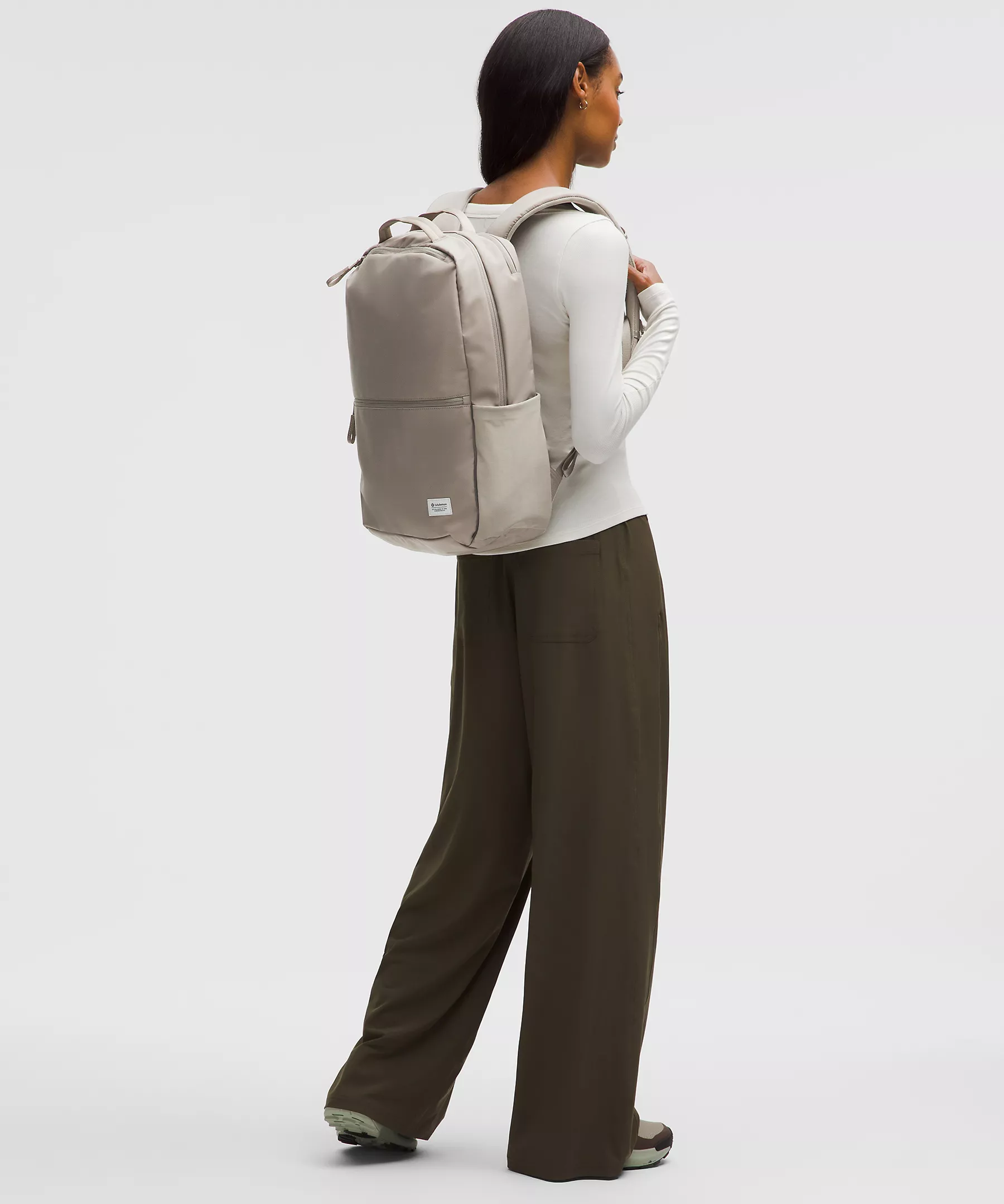 Lululemon Bags: Why Everyone’s Obsessed With These Stylish Carriers
