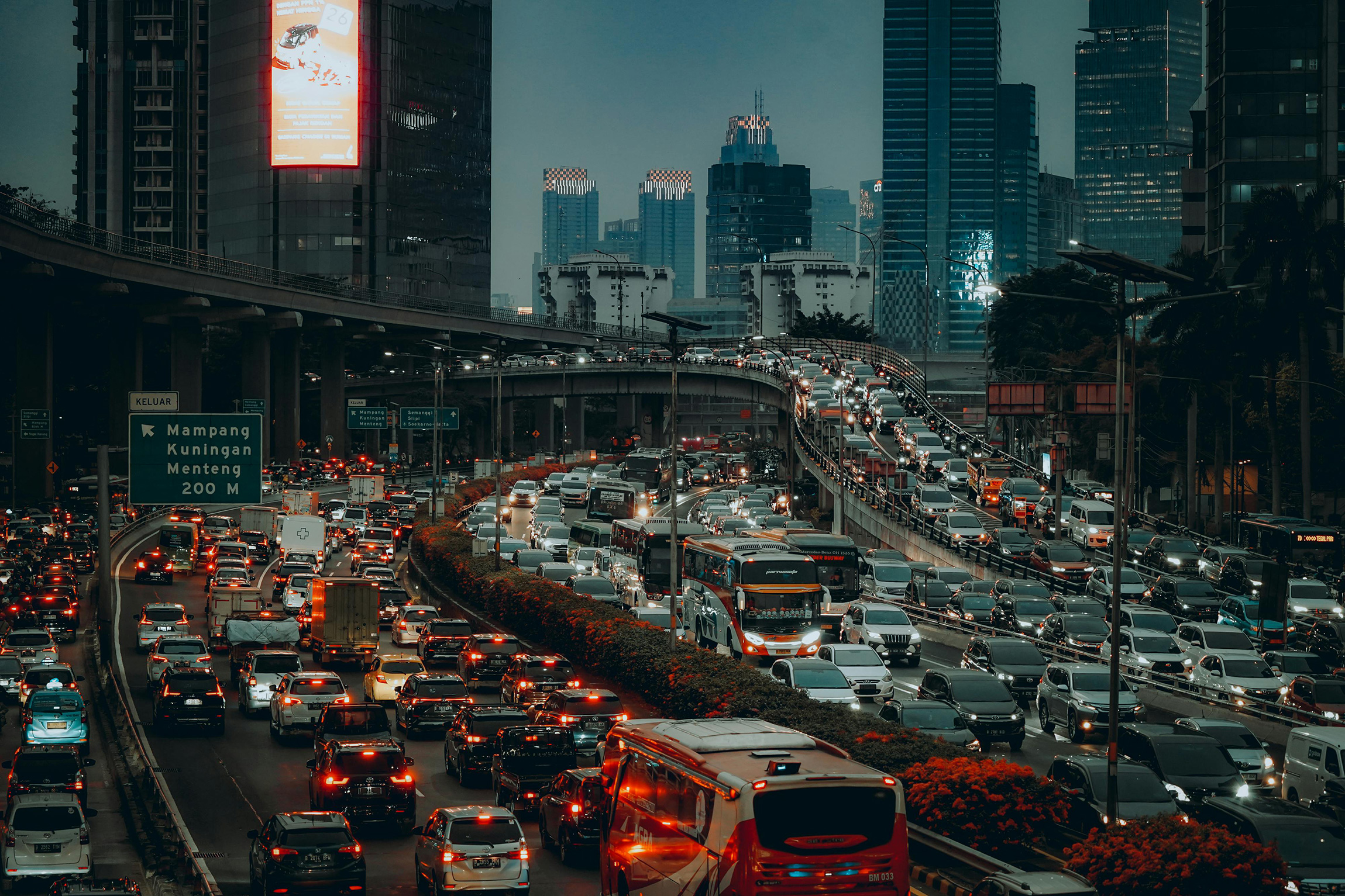 Jakarta’s Street-Style Bag Scene: What’s Hot Right Now